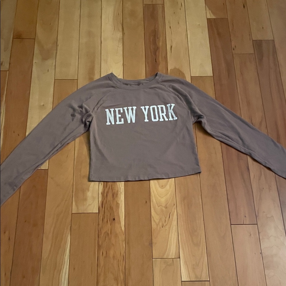 Abercrombie & Fitch Cropped Tee with White Logo Print